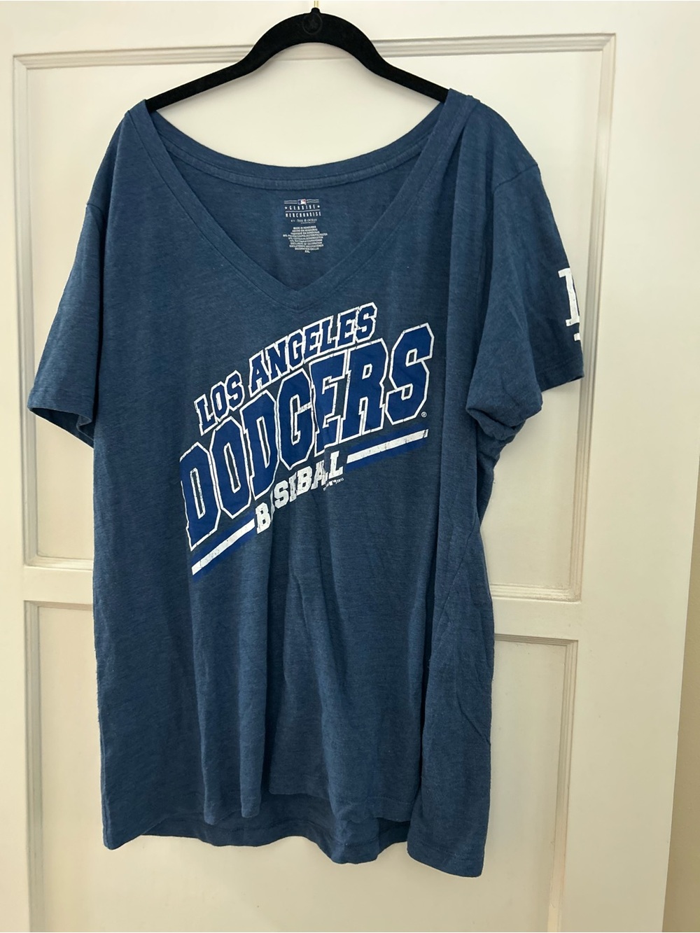 5th & Ocean Dodgers shirt, XXL